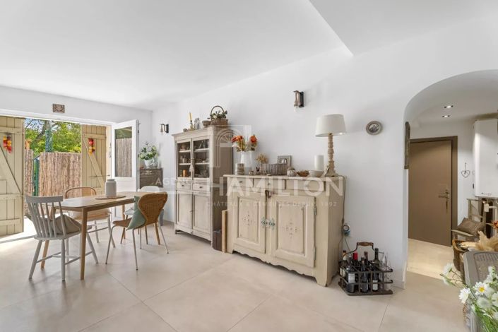 Image No.2-Appartement de 2 chambres à vendre à Châteauneuf-Grasse