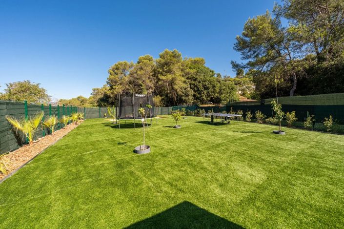 Image No.18-4 Bed House for sale