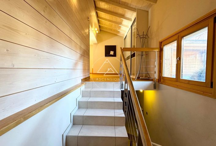 Image No.15-6 Bed House for sale
