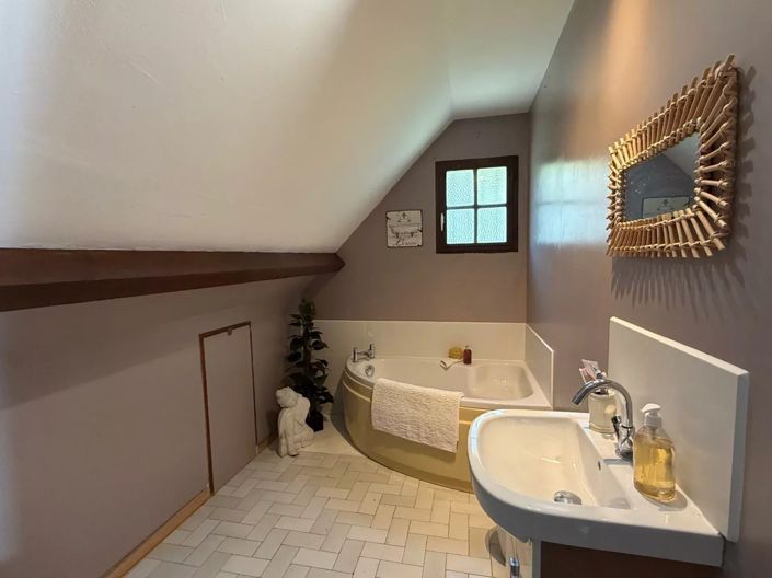 Image No.9-4 Bed House for sale