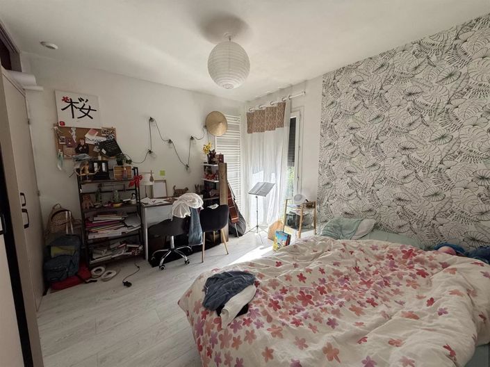 Image No.6-4 Bed House for sale