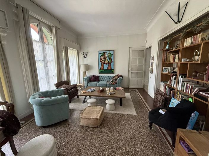 Image No.3-4 Bed House for sale
