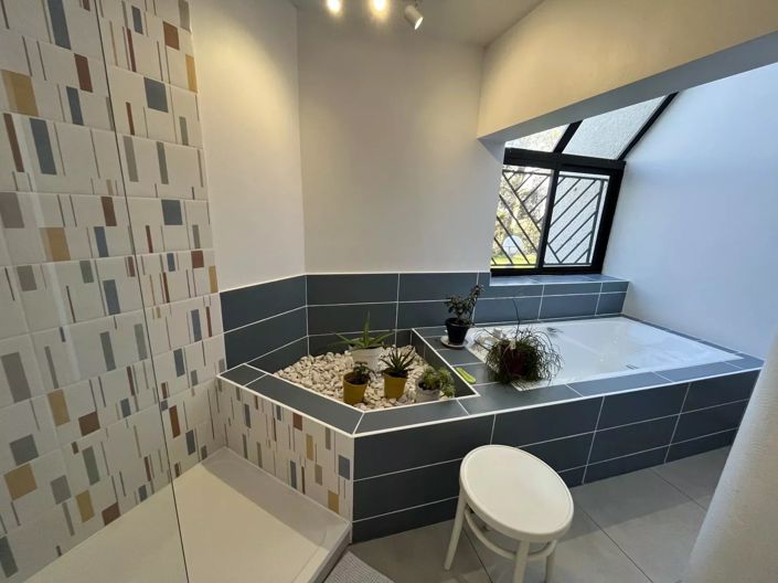 Image No.8-4 Bed House for sale