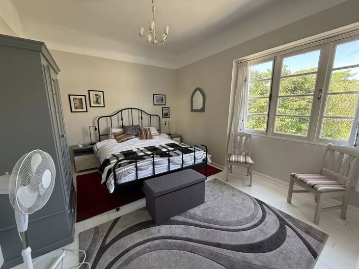 Image No.5-4 Bed House for sale