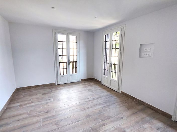 Image No.3-2 Bed House for sale