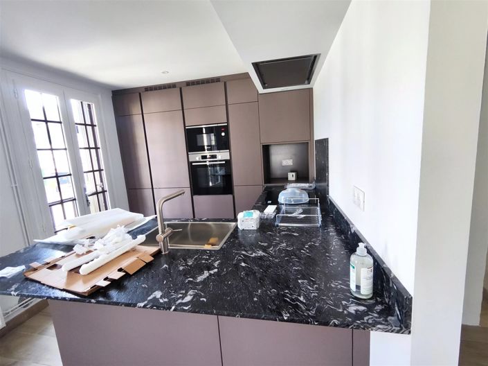 Image No.4-2 Bed House for sale