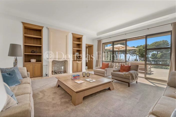 Image No.6-5 Bed House for sale