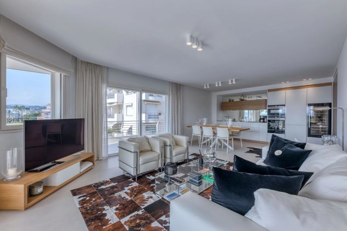 Image No.9-3 Bed Apartment for sale