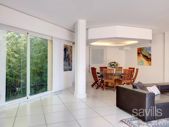 Image No.18-5 Bed House for sale