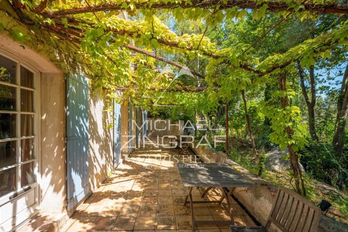Image No.17-8 Bed House for sale
