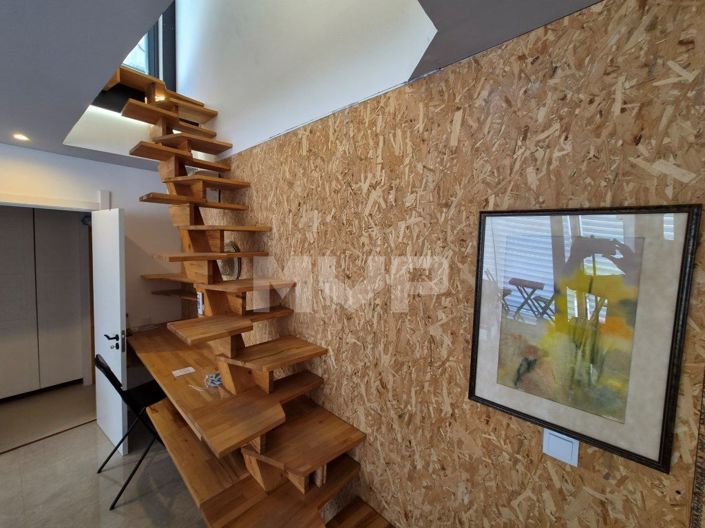 Image No.11-3 Bed House for sale
