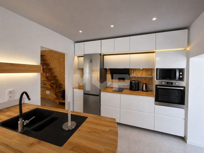 Image No.2-3 Bed House for sale