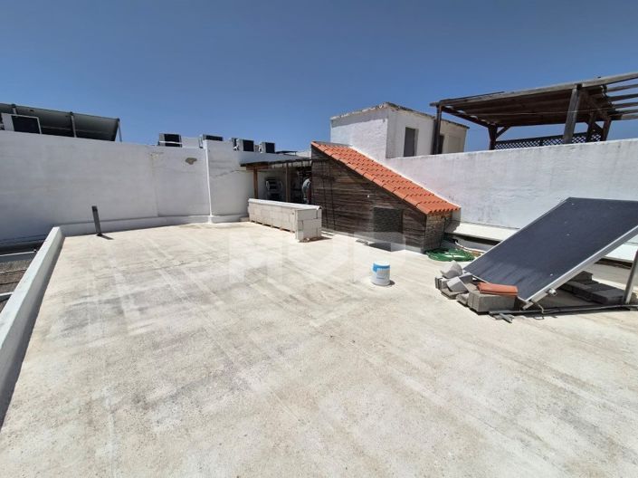 Image No.7-3 Bed House for sale