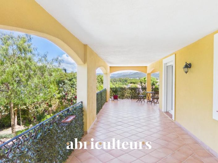 Image No.17-4 Bed House for sale