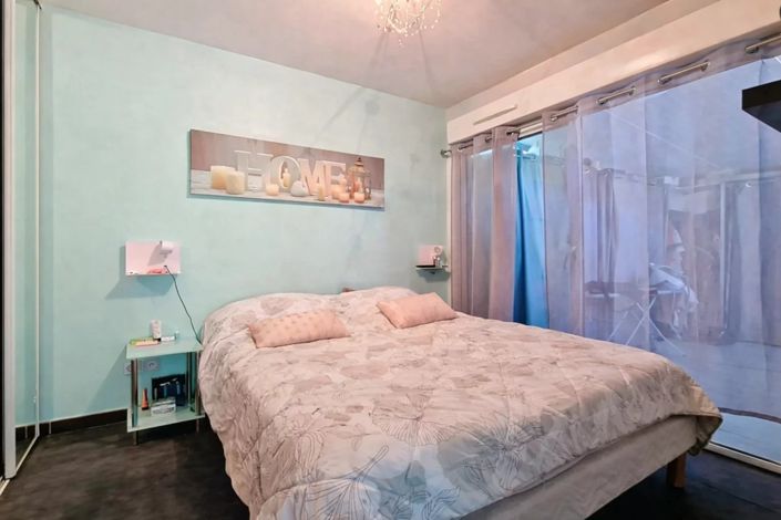 Image No.2-Appartement de 2 chambres à vendre à Cannes