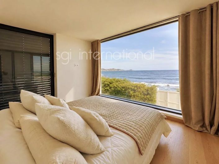 Image No.9-5 Bed House for sale