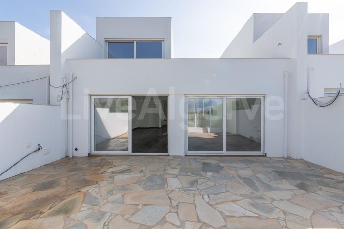 Image No.9-3 Bed House for sale