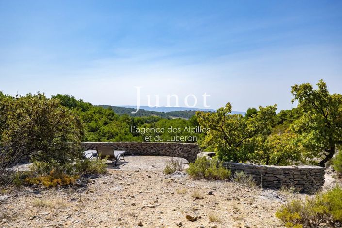 Image No.17-6 Bed House for sale