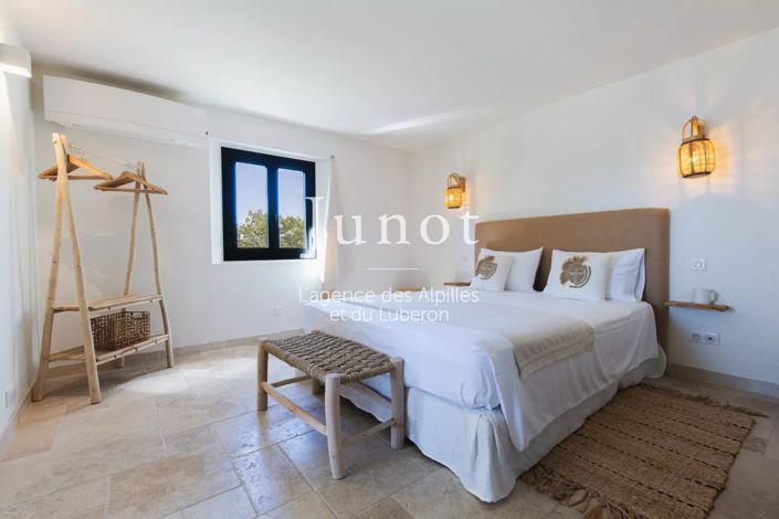 Image No.21-5 Bed House for sale
