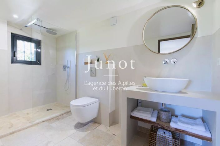 Image No.22-5 Bed House for sale