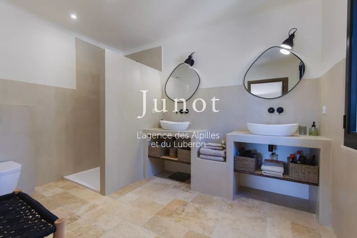 Image No.23-5 Bed House for sale