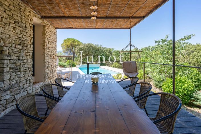 Image No.8-5 Bed House for sale