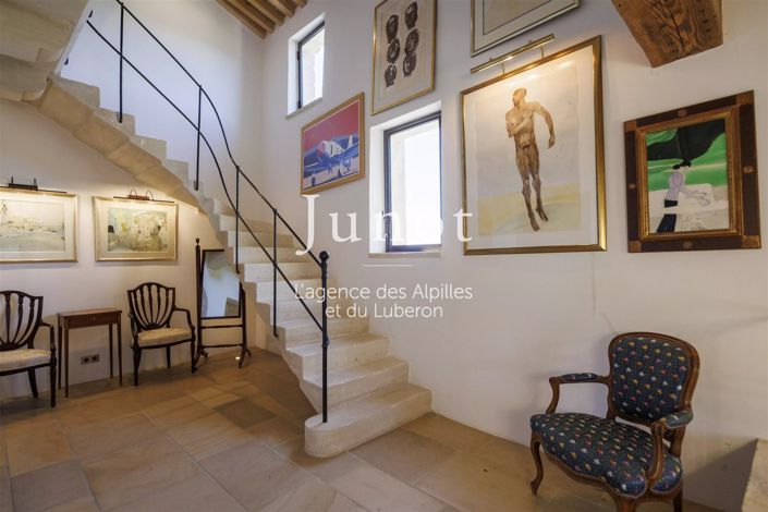 Image No.23-8 Bed House for sale