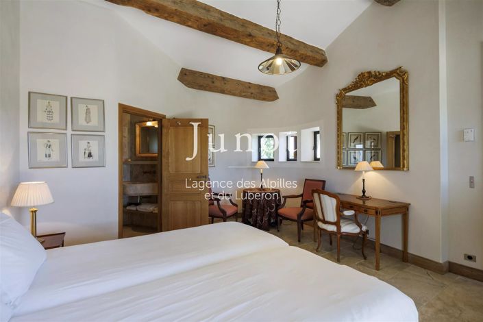 Image No.27-8 Bed House for sale