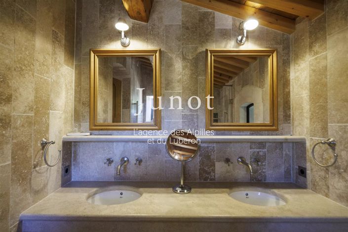 Image No.31-8 Bed House for sale