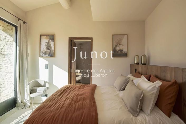 Image No.19-7 Bed House for sale