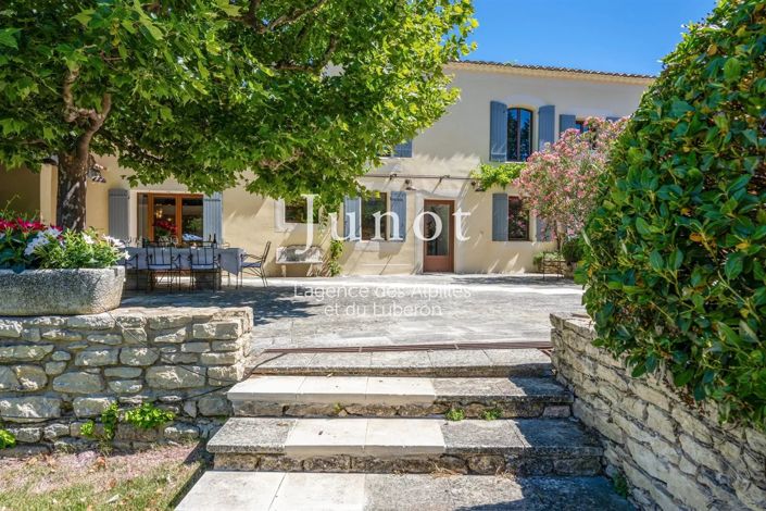 Image No.3-5 Bed House for sale