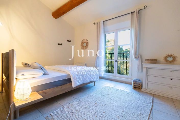 Image No.15-5 Bed House for sale