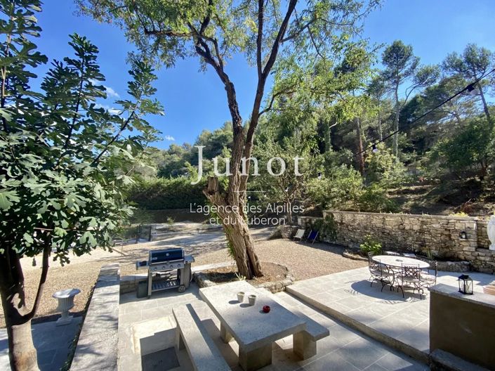 Image No.18-5 Bed House for sale