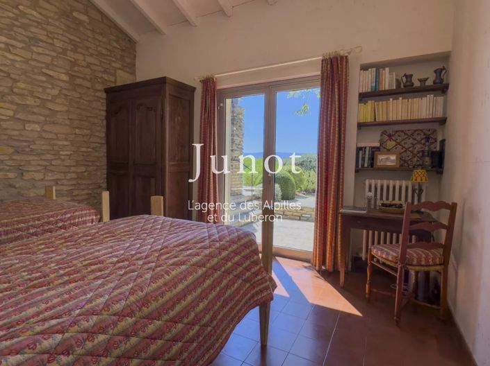 Image No.12-5 Bed House for sale