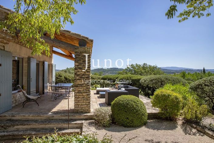 Image No.7-5 Bed House for sale