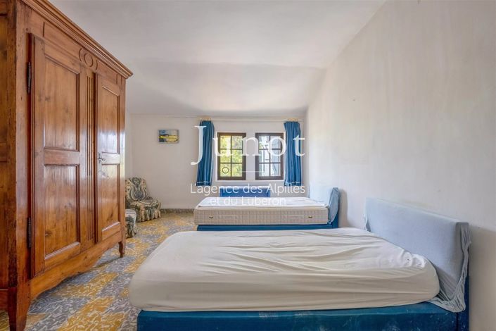 Image No.16-3 Bed House for sale