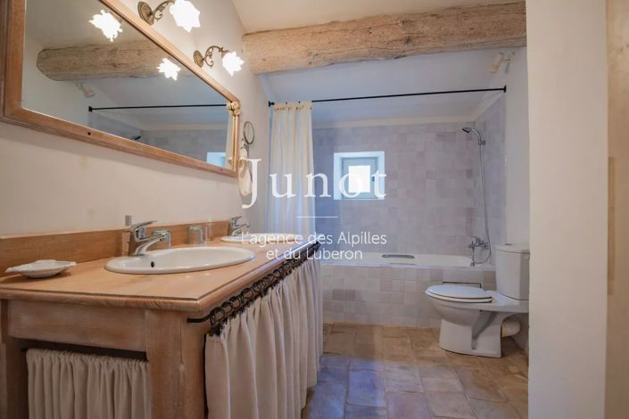 Image No.15-4 Bed House for sale