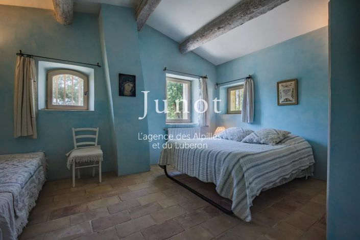 Image No.8-4 Bed House for sale