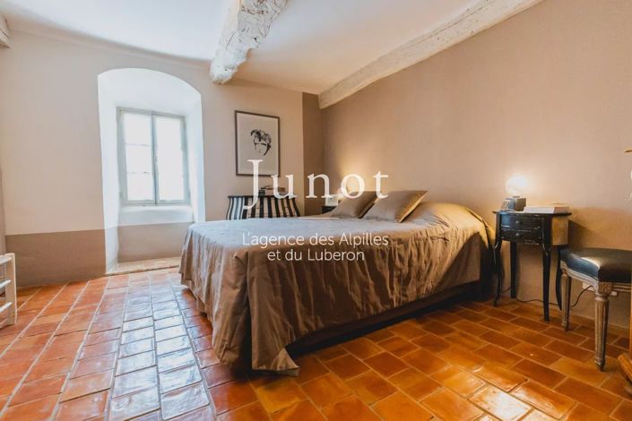 Image No.16-7 Bed House for sale