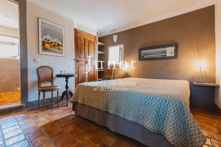 Image No.17-7 Bed House for sale