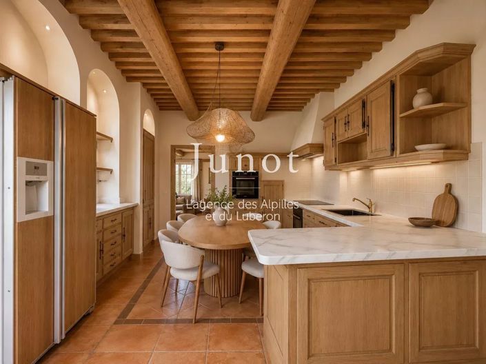 Image No.5-7 Bed House for sale