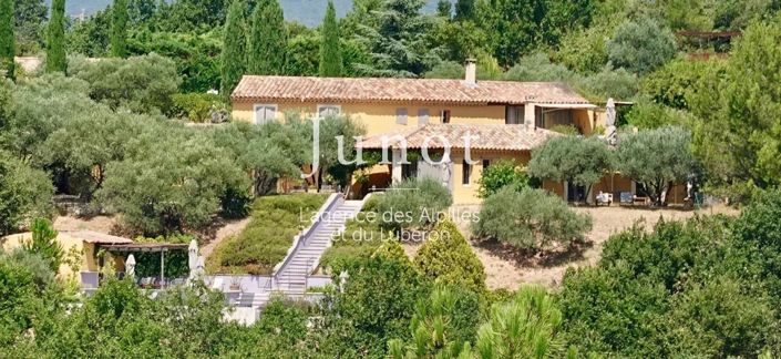 Image No.2-6 Bed House for sale