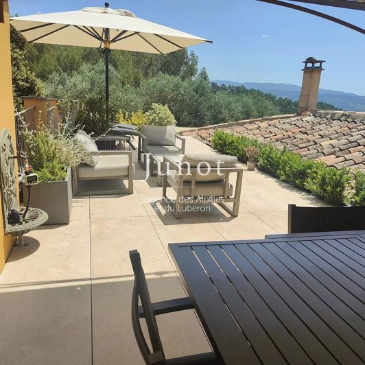 Image No.9-6 Bed House for sale