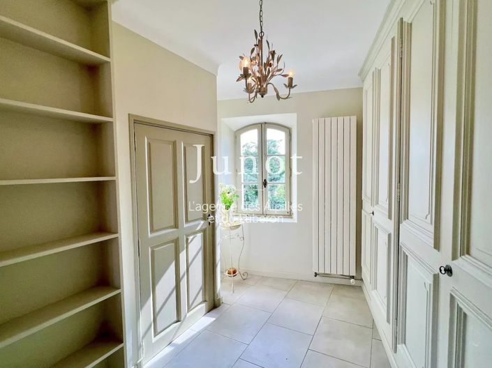 Image No.11-3 Bed House for sale