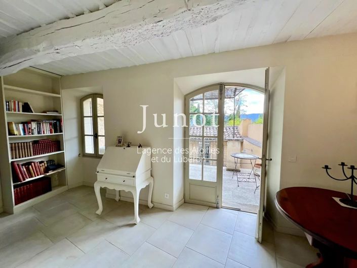 Image No.9-3 Bed House for sale
