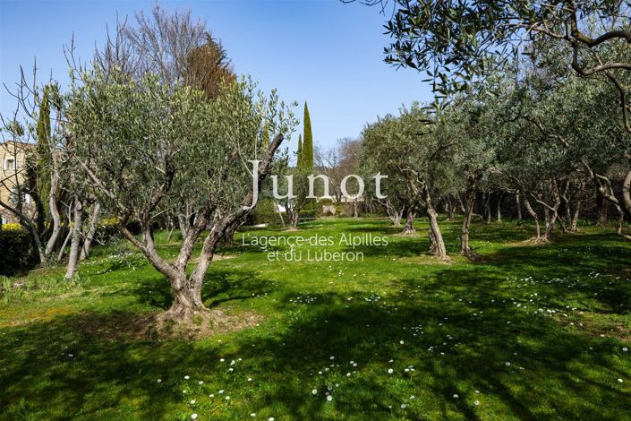 Image No.17-7 Bed House for sale