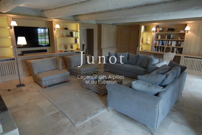 Image No.11-6 Bed House for sale