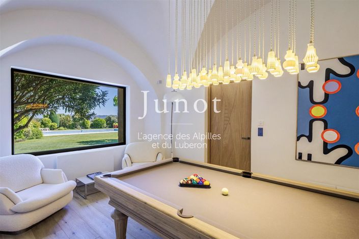 Image No.14-7 Bed House for sale