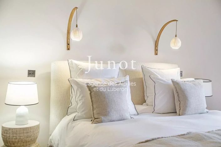 Image No.18-7 Bed House for sale