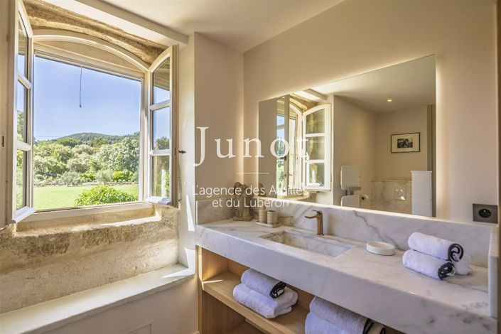 Image No.19-7 Bed House for sale